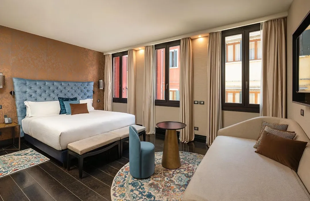 The Venice Times Hotel, Vignette Collection By Ihg-1